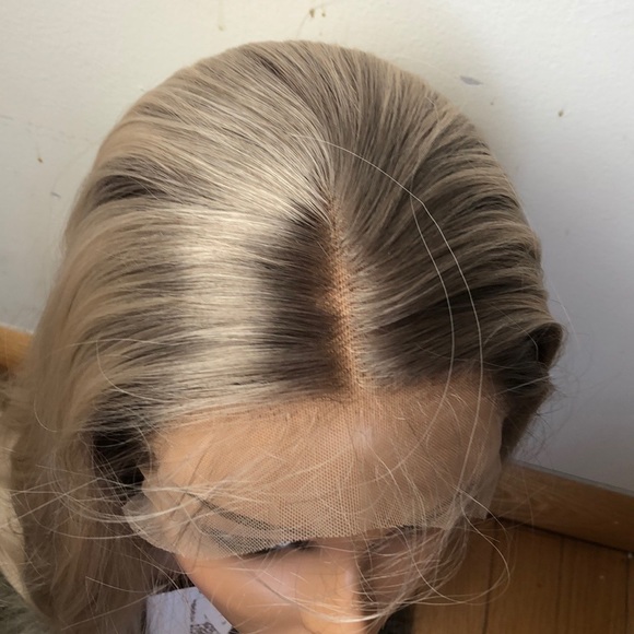 ? 22” OMBRE ASH BLONDE LACE FRONT WIG *NEW… main image 8